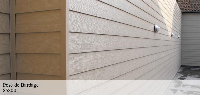 La conformité aux normes de construction et la pose des bardages à Le Fenouiller